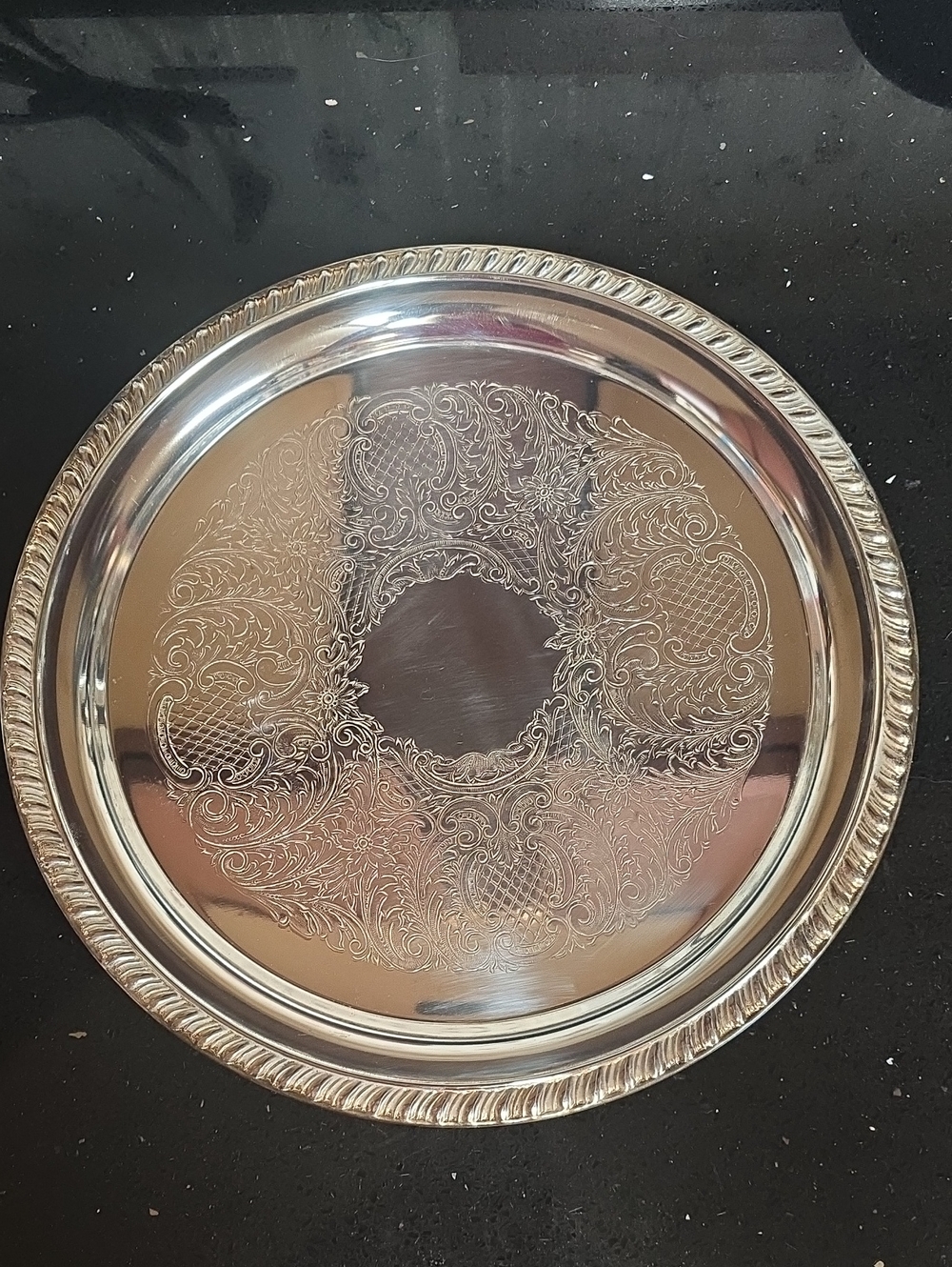 Vintage. Leomars 12" Siler Plated Seving Plate